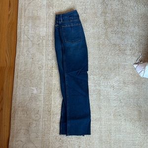 GOOD AMERICAN JEANS